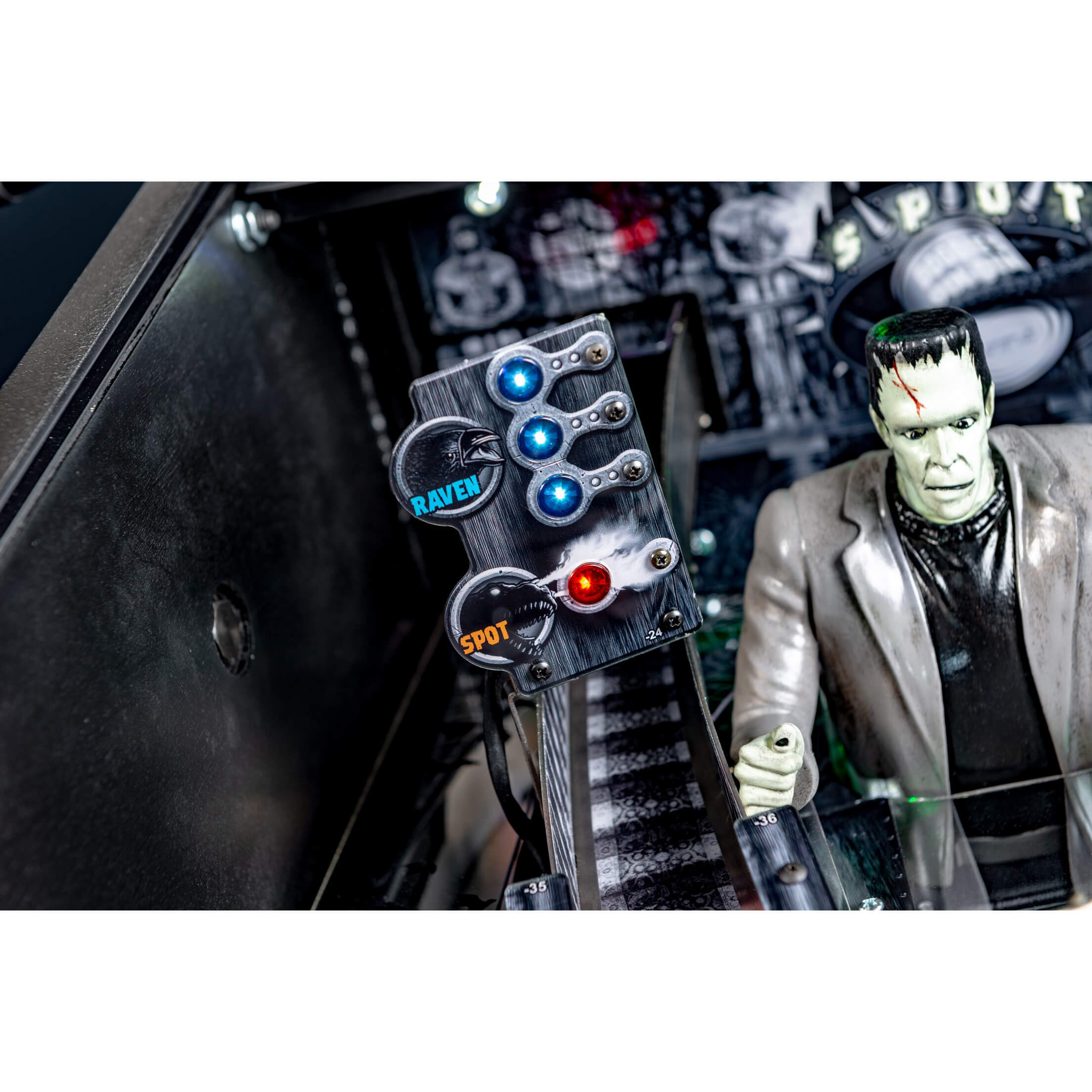 The Munsters Premium Pinball Machine by Stern The Munsters Premium Pinball Machine by Stern