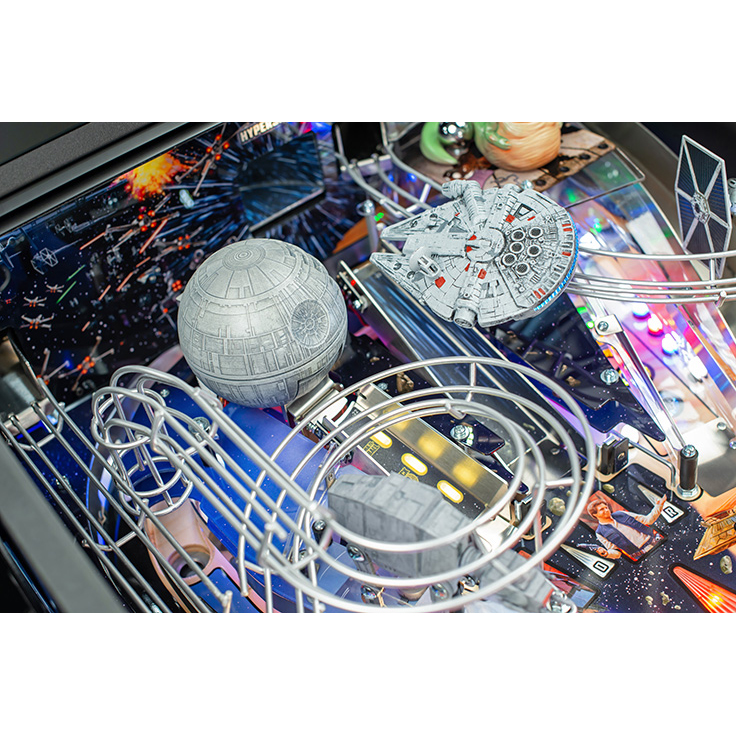 Star Wars: Fall of the Empire Premium Pinball Machine by Stern Star Wars: Fall of the Empire Premium Pinball Machine by Stern