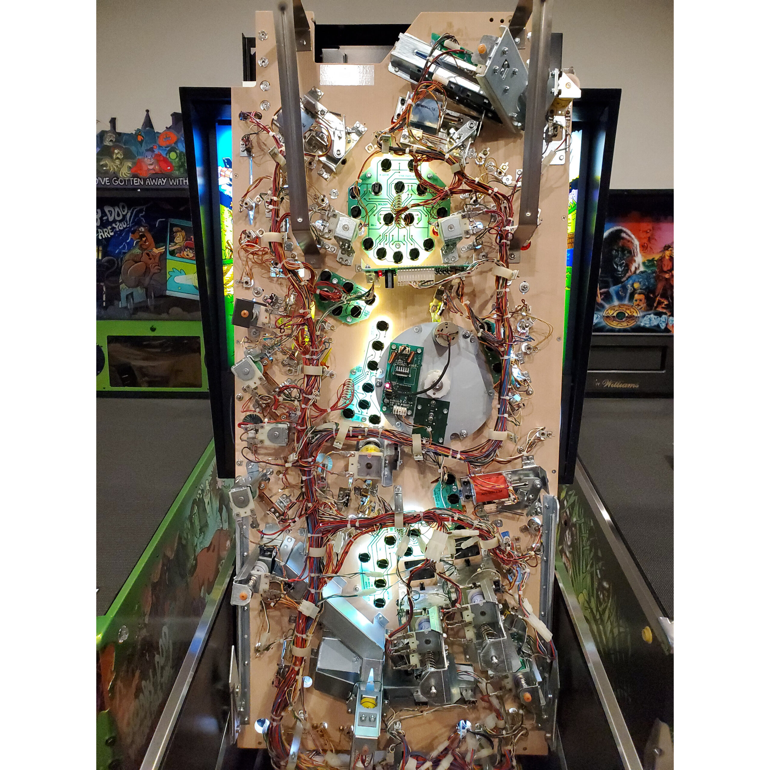 No Good Gofers Pinball Machine by Williams </br>(High End Restoration) No Good Gofers Pinball Machine by Williams </br>(High End Restoration)